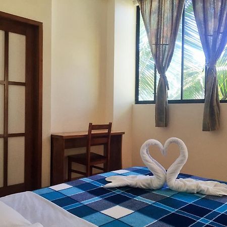 Hostal Baltra Puerto Ayora  Kültér fotó