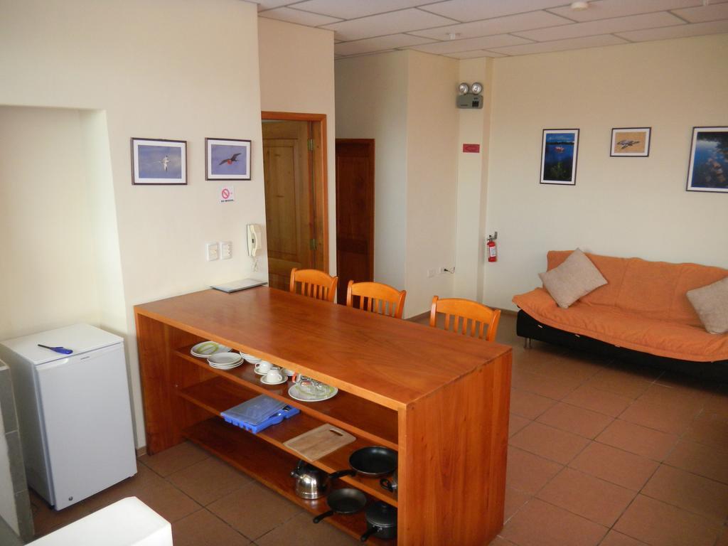 Hostal Baltra Puerto Ayora  Szoba fotó