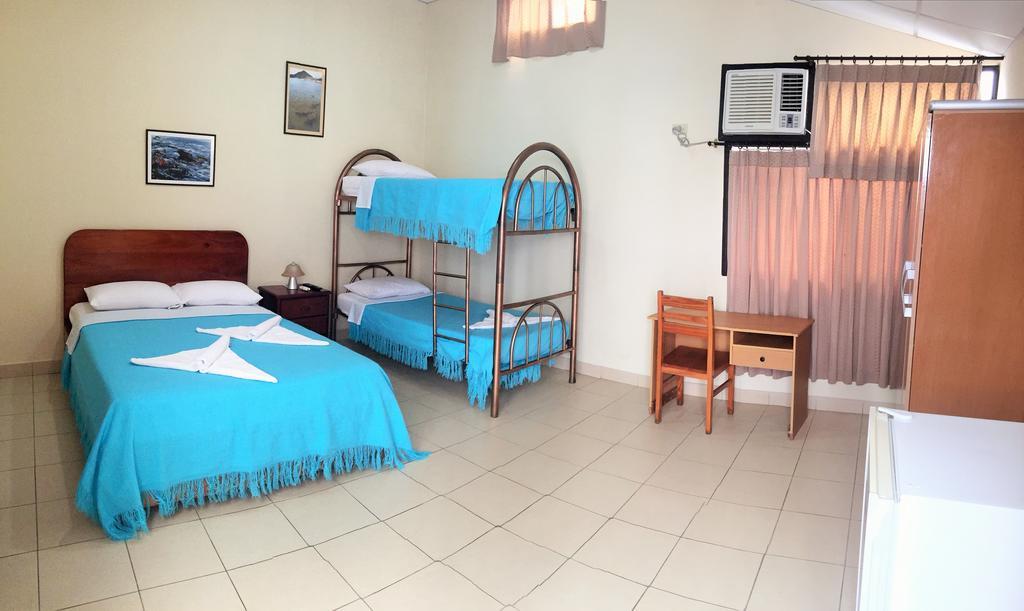 Hostal Baltra Puerto Ayora  Kültér fotó